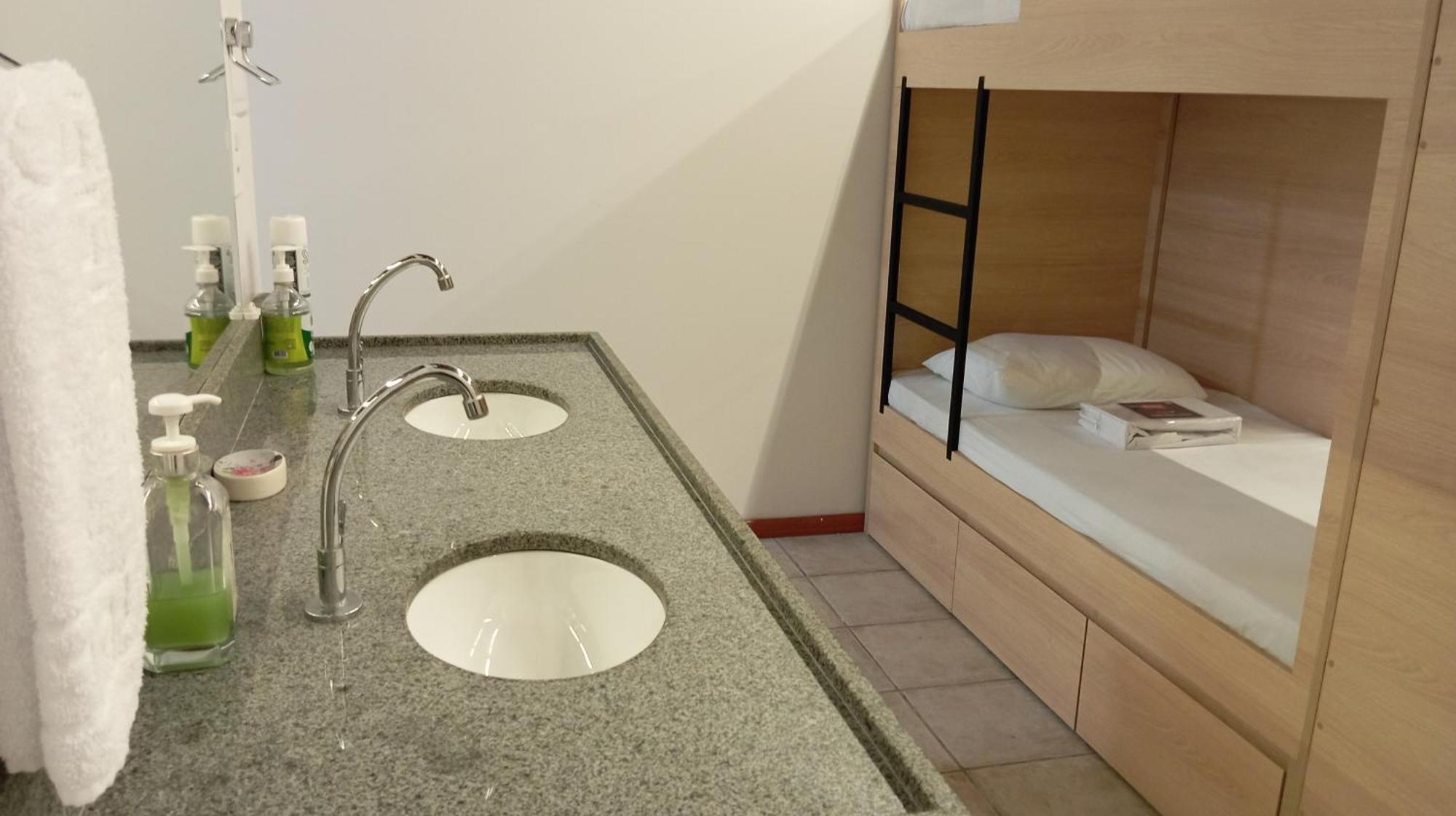 Angatu Hostel Service Manaus Exteriör bild